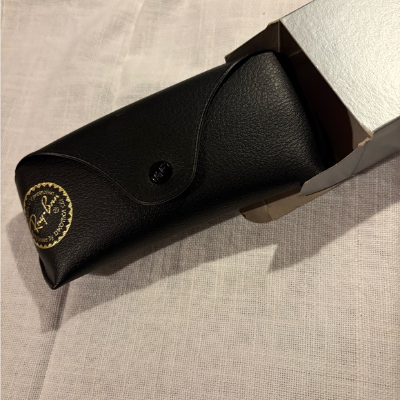 Ray-Ban Brown Cat-Eye Sunglasses main image 9